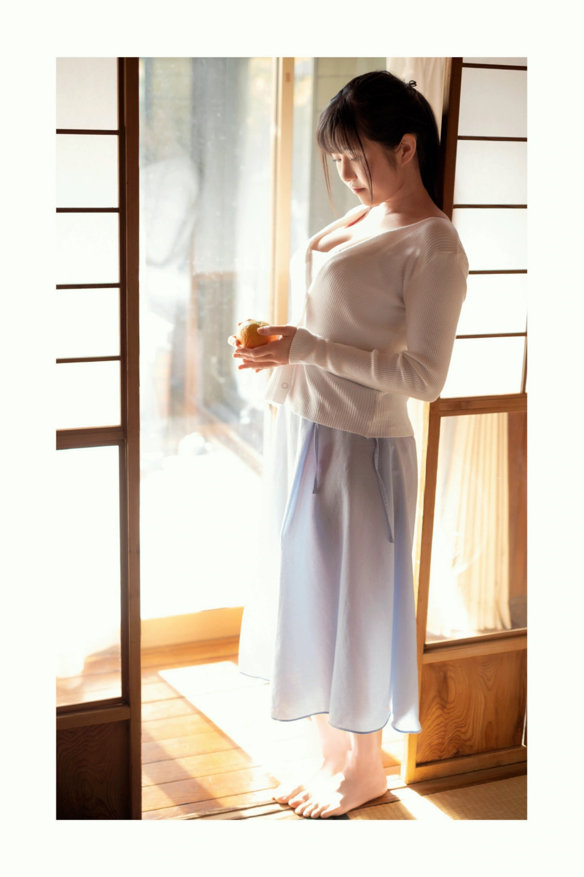 Maya Kikuchi 菊池まや, グラビア写真集 君の視線に焦がされて