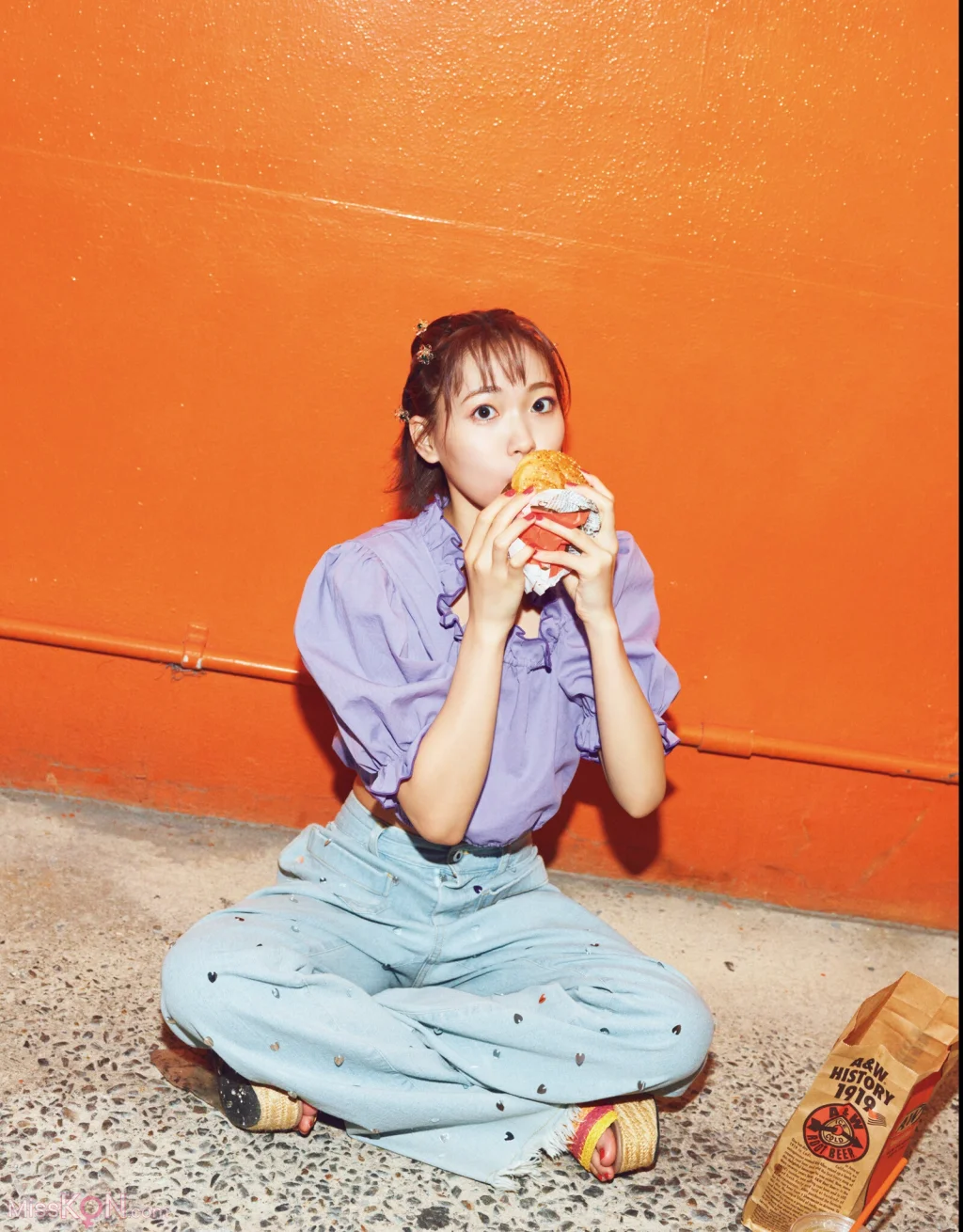 Shuka Saitō (斉藤朱夏)_ 2nd写真集 朱夏休み