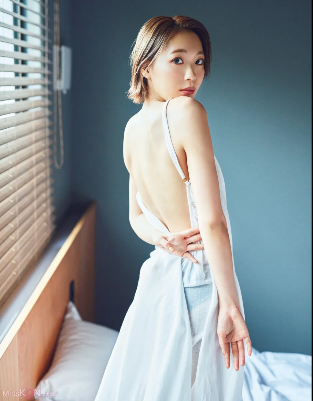 Shuka Saitō (斉藤朱夏)_ 2nd写真集 朱夏休み