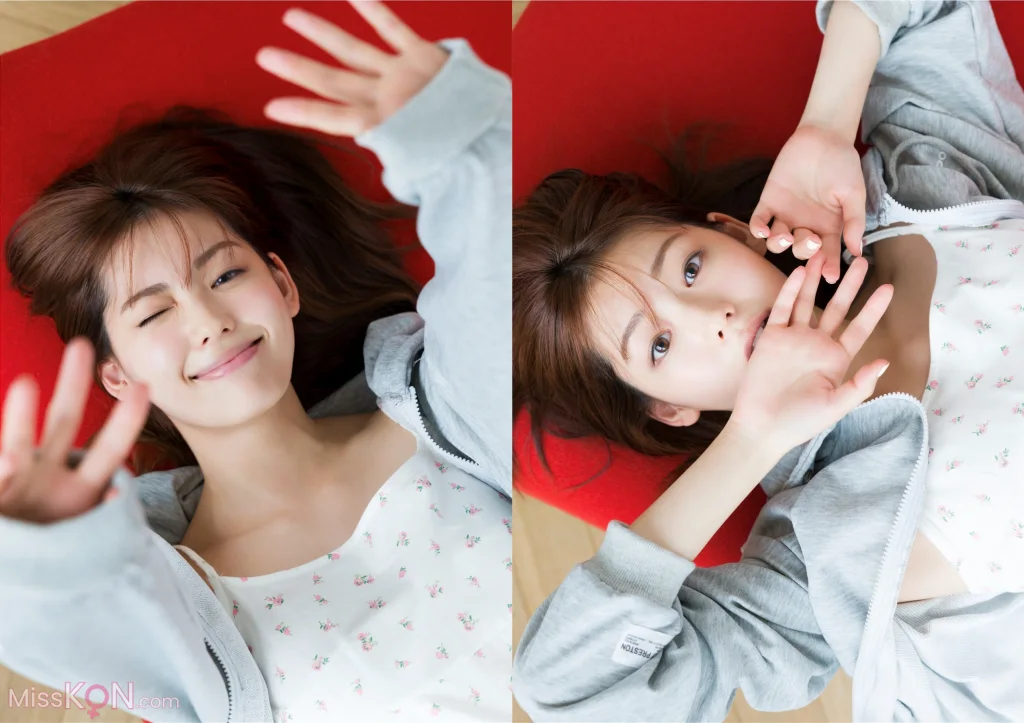 Riho Nakamura (中村里帆)_ 写真集『Attention, please』 YJ PHOTO BOOK