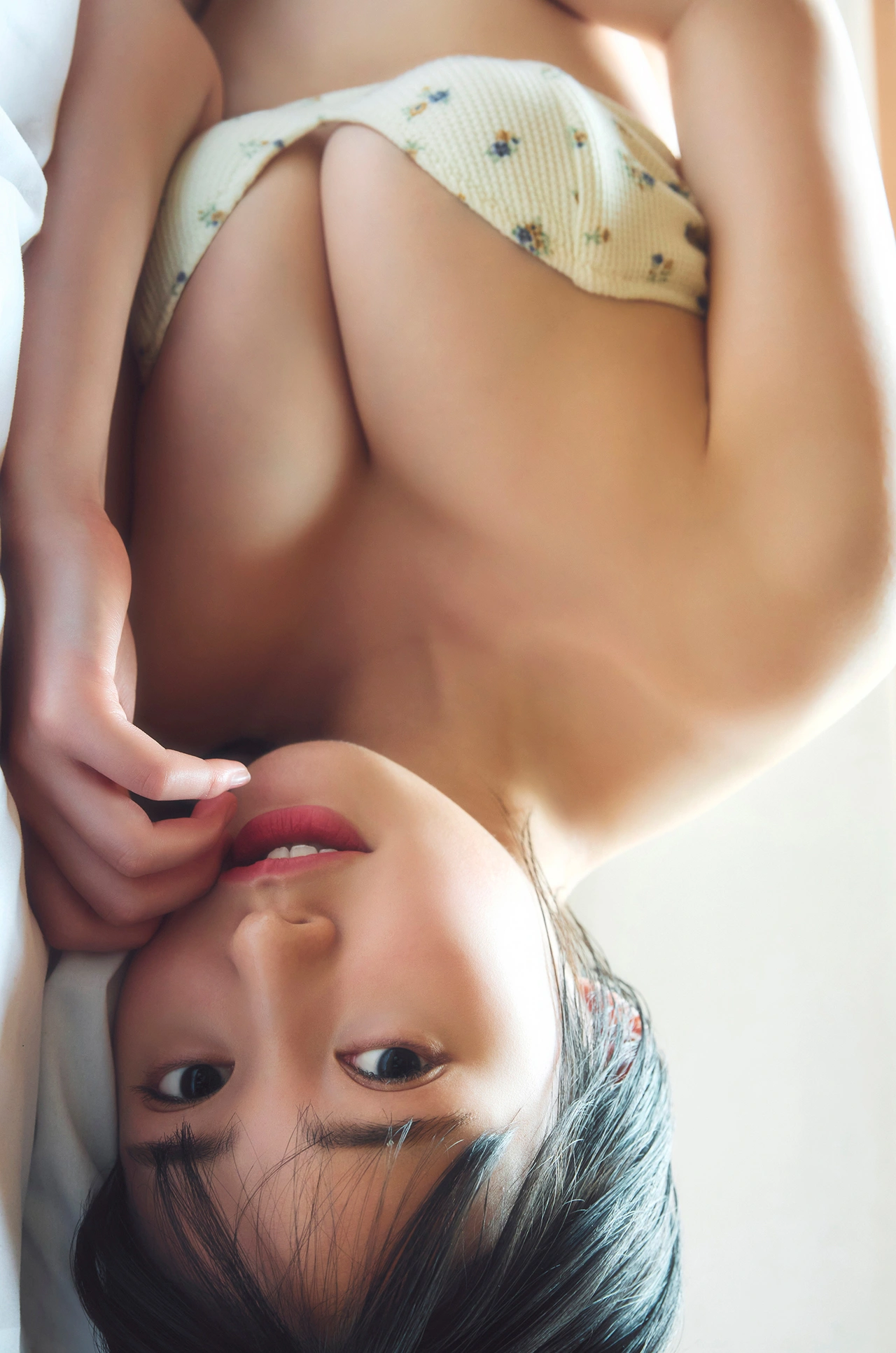 Miu Shirahama 白濱美兎, 週チャンデジグラ 「夏、背伸び」 Set.02