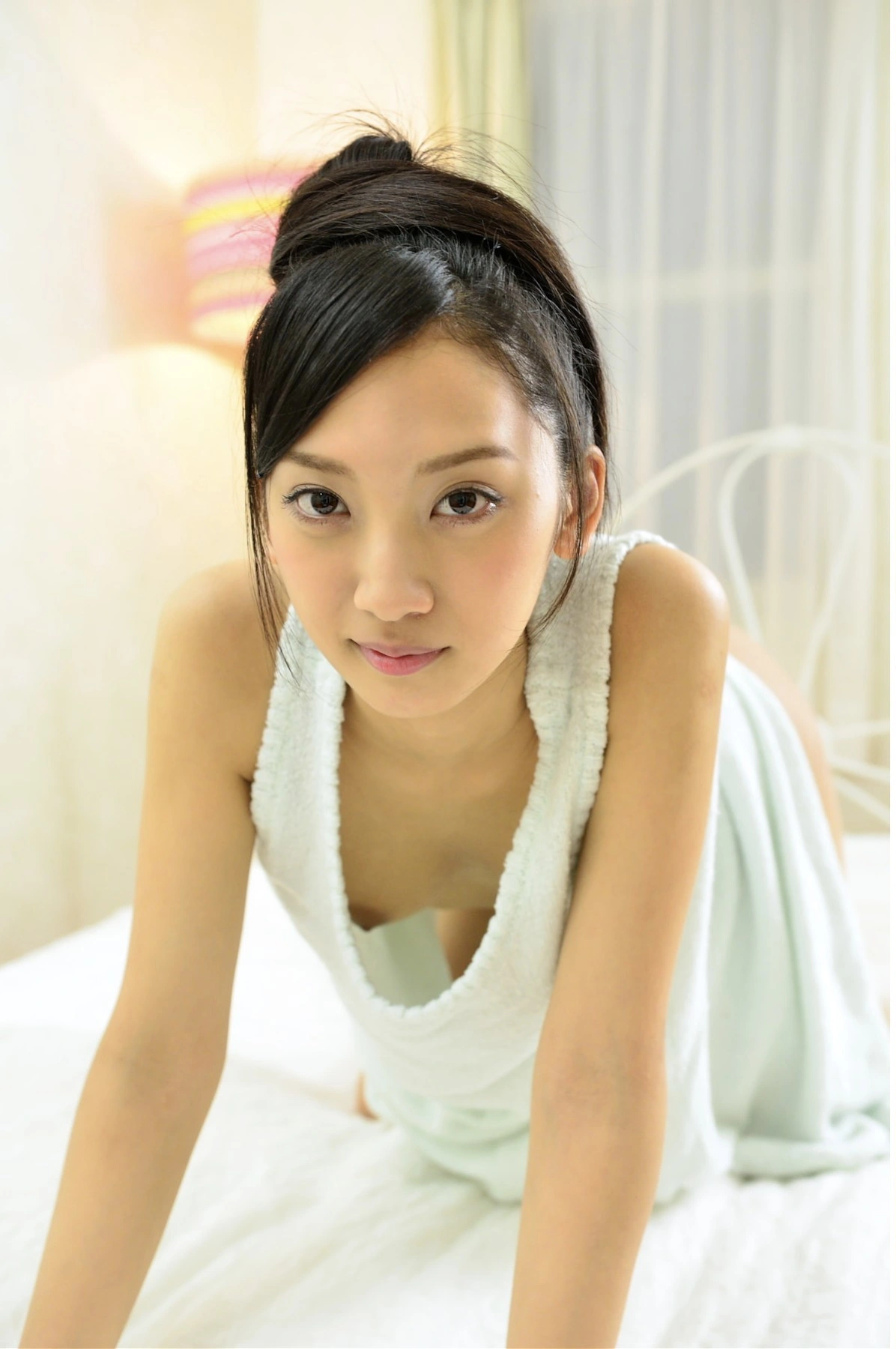 An Tsujimoto 辻本杏, 写真集 Sweet Lover 「白と黒の誘惑」 Set.02