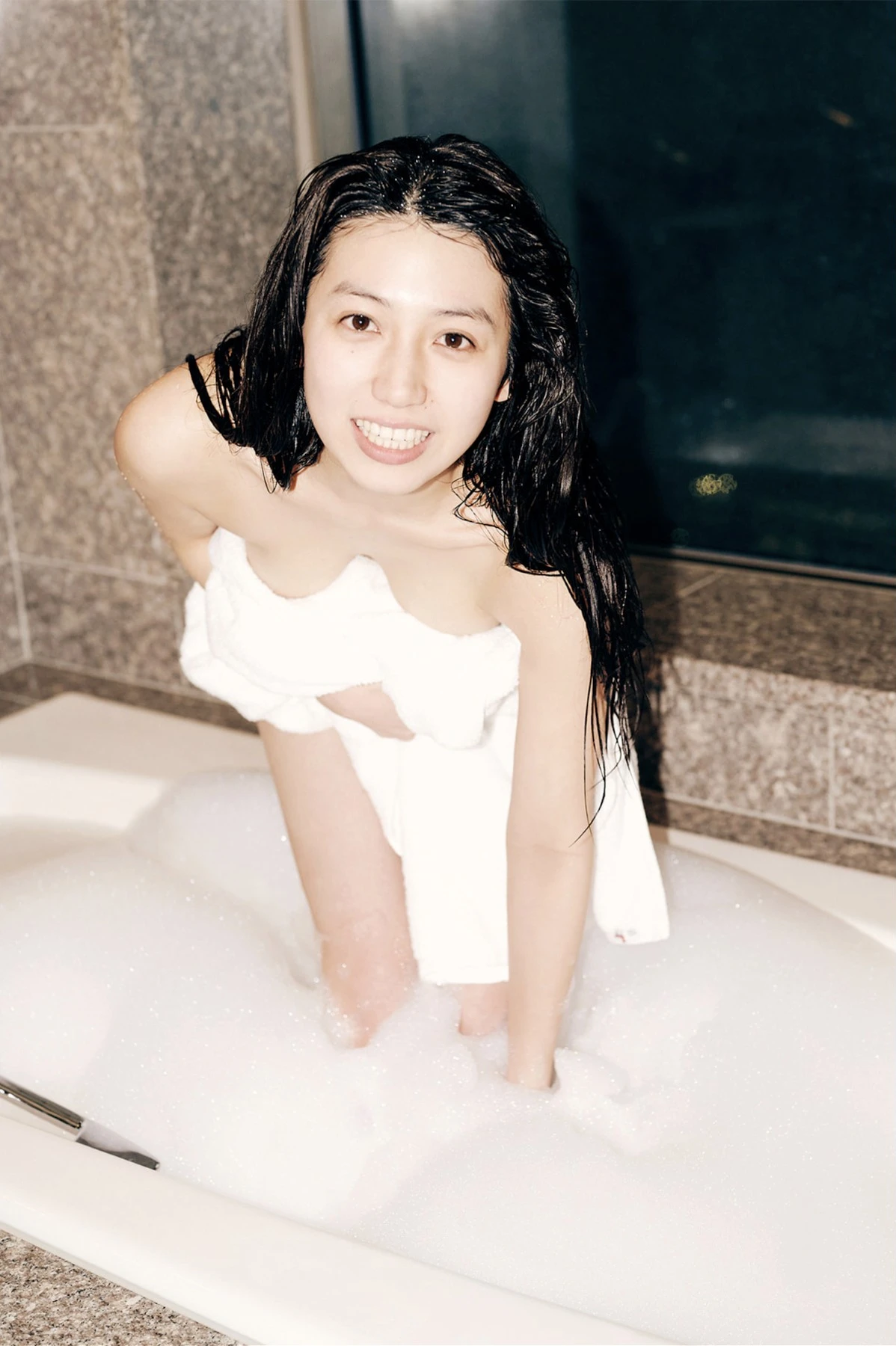 Airi Sato 佐藤あいり, FRIDAYデジタル写真集 「スペシャルEdition Vol.2」 Set.01