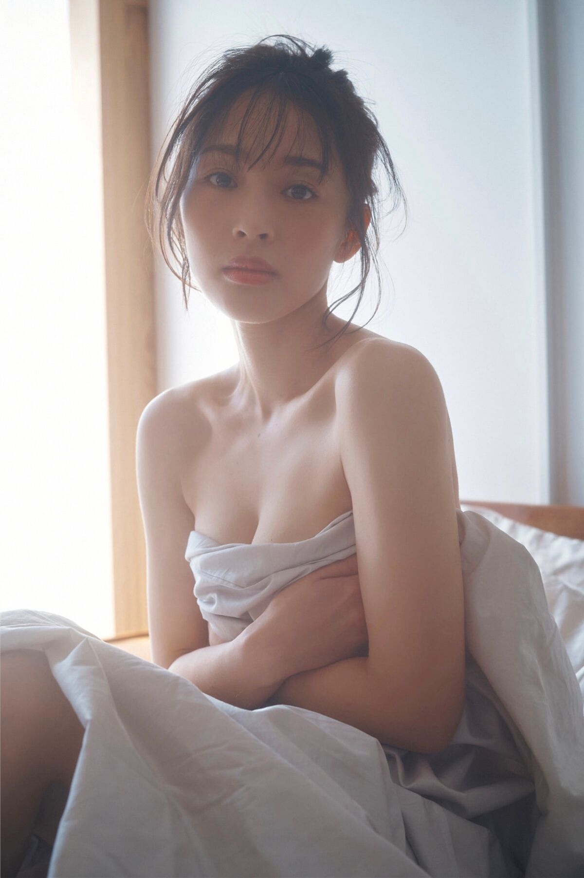 Misaki Jinbu 神部美咲 - FLASHデジタル写真集 ここだけの話 Vol.2