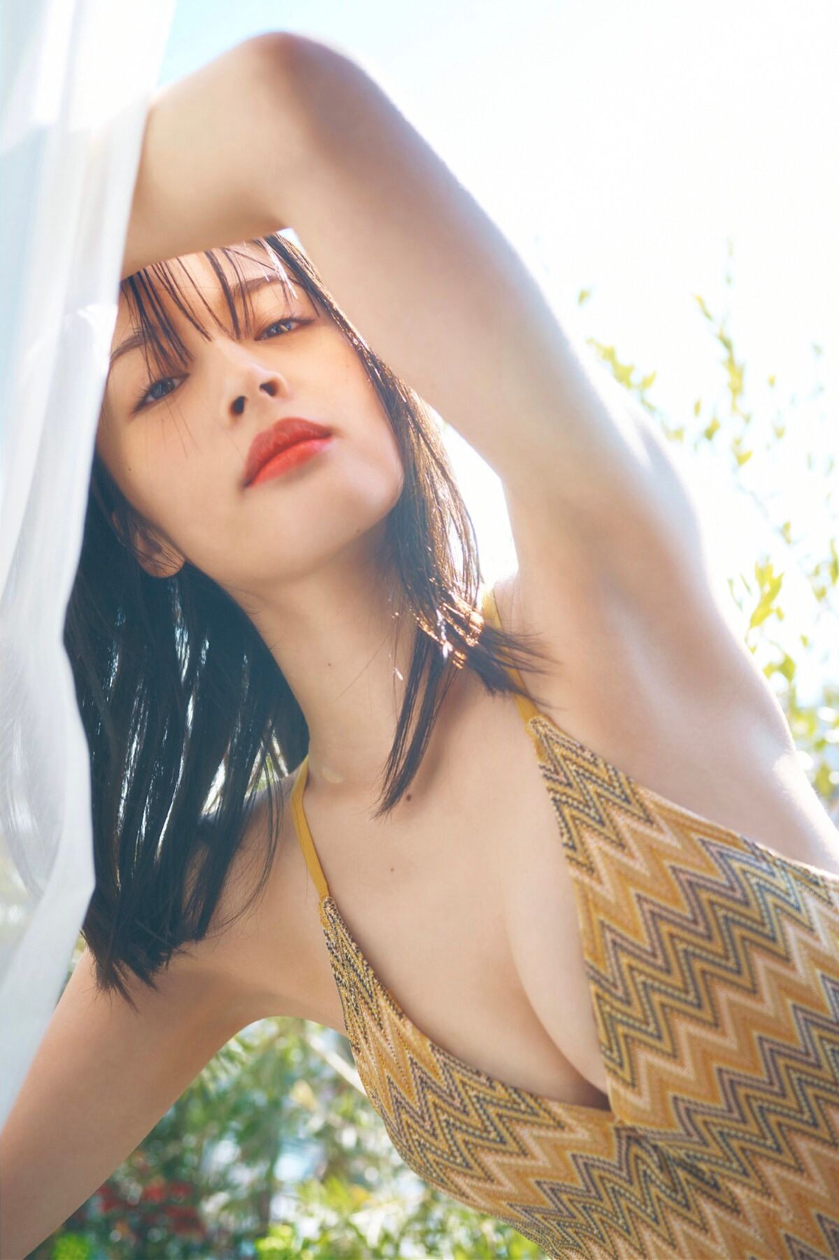 Misaki Jinbu 神部美咲 - FLASHデジタル写真集 ここだけの話 Vol.2