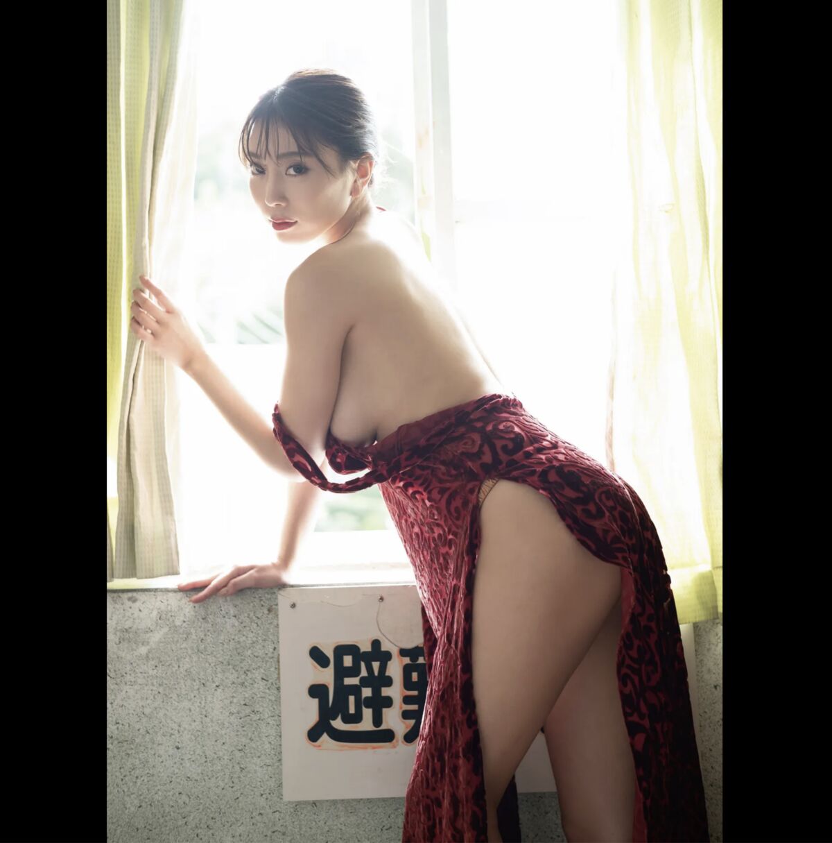 JP Morisaki Tomomi 森咲智美 - デジタル写真集 Nectar