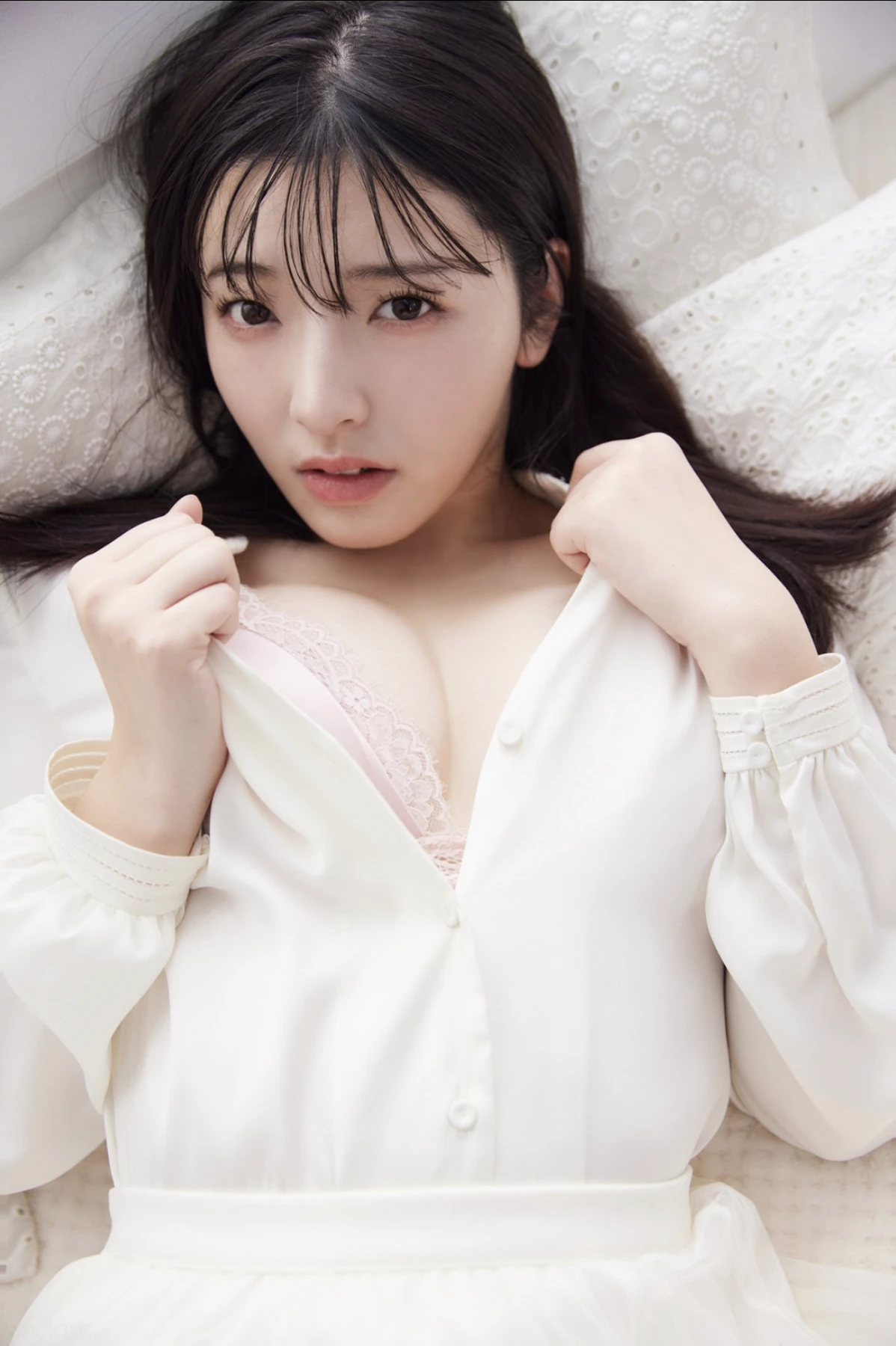 Nao Satsuki 彩月七緒, FLASHデジタル写真集R 美しき喘ぎ