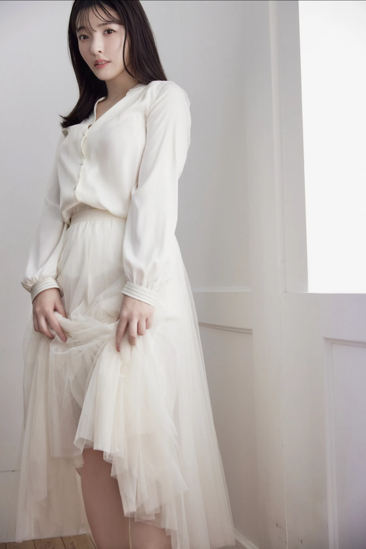 Nao Satsuki 彩月七緒, FLASHデジタル写真集R 美しき喘ぎ