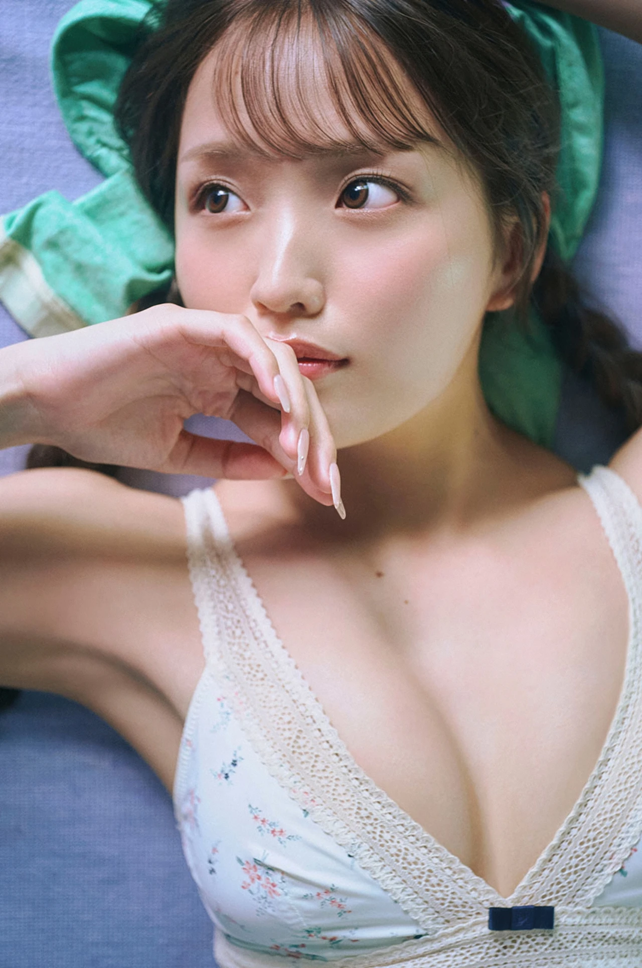 NEO ねお, 写真集 2025 Autumn Season Girl 「青にとける」