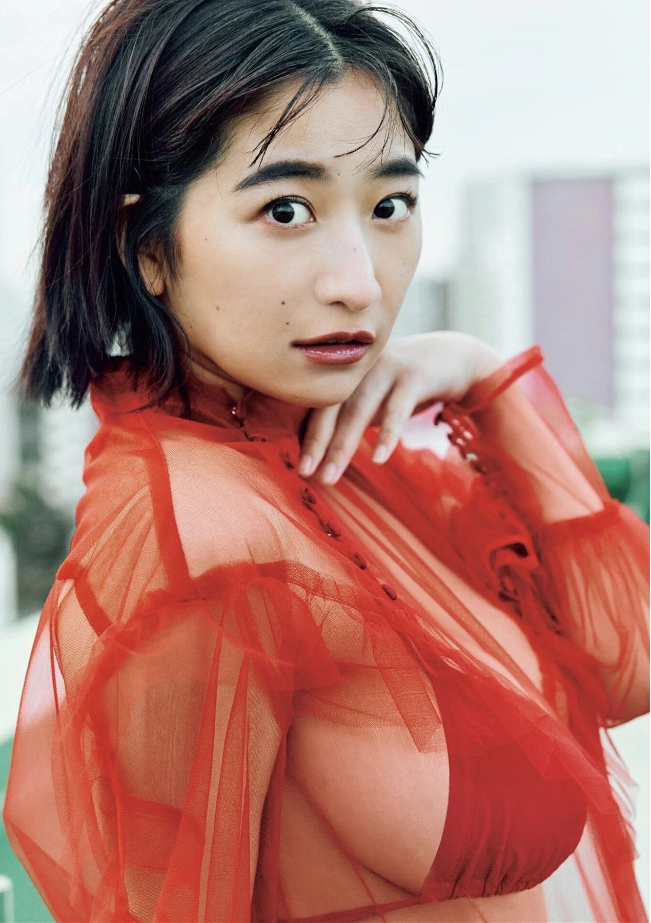 Ina Enohara 榎原依那, B.L.T. 写真集 Monster Round 4