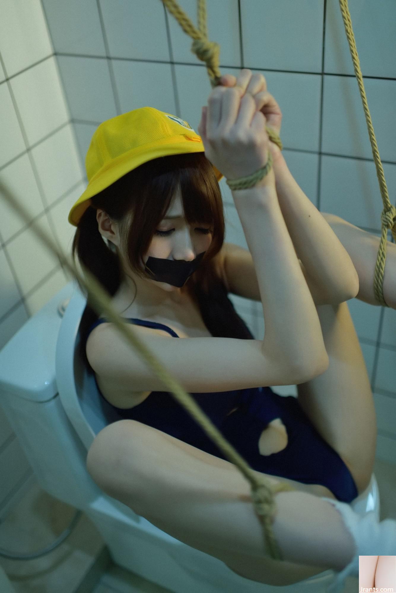 [網路收集] 福利少女 魔物喵《 便所秘密2 》VIP專屬全