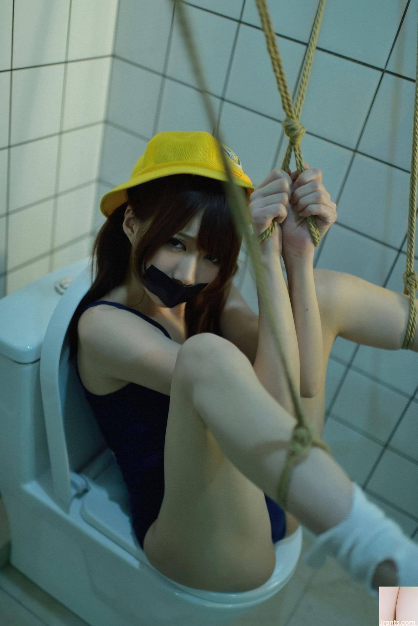 [網路收集] 福利少女 魔物喵《 便所秘密2 》VIP專屬全