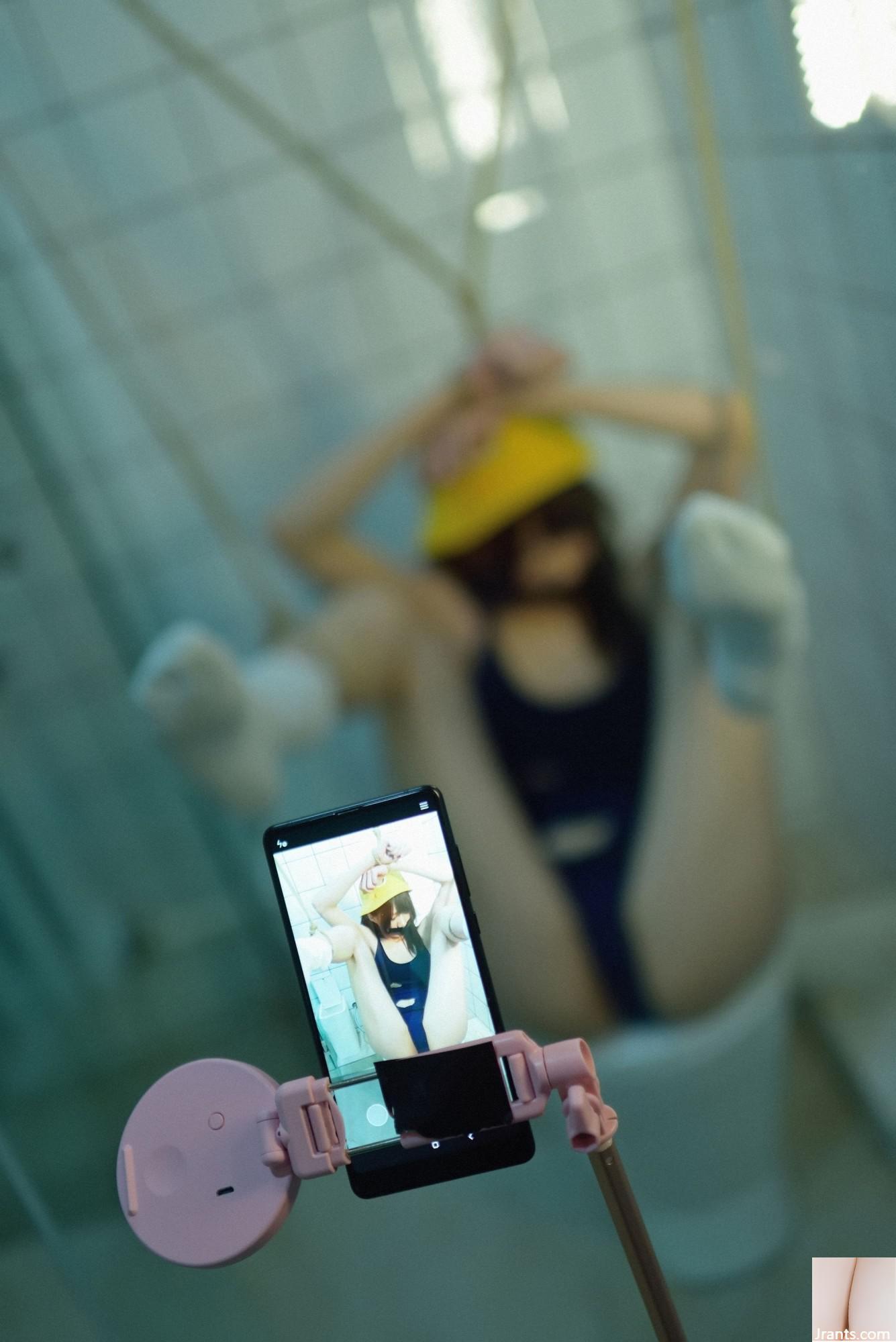 [網路收集] 福利少女 魔物喵《 便所秘密2 》VIP專屬全