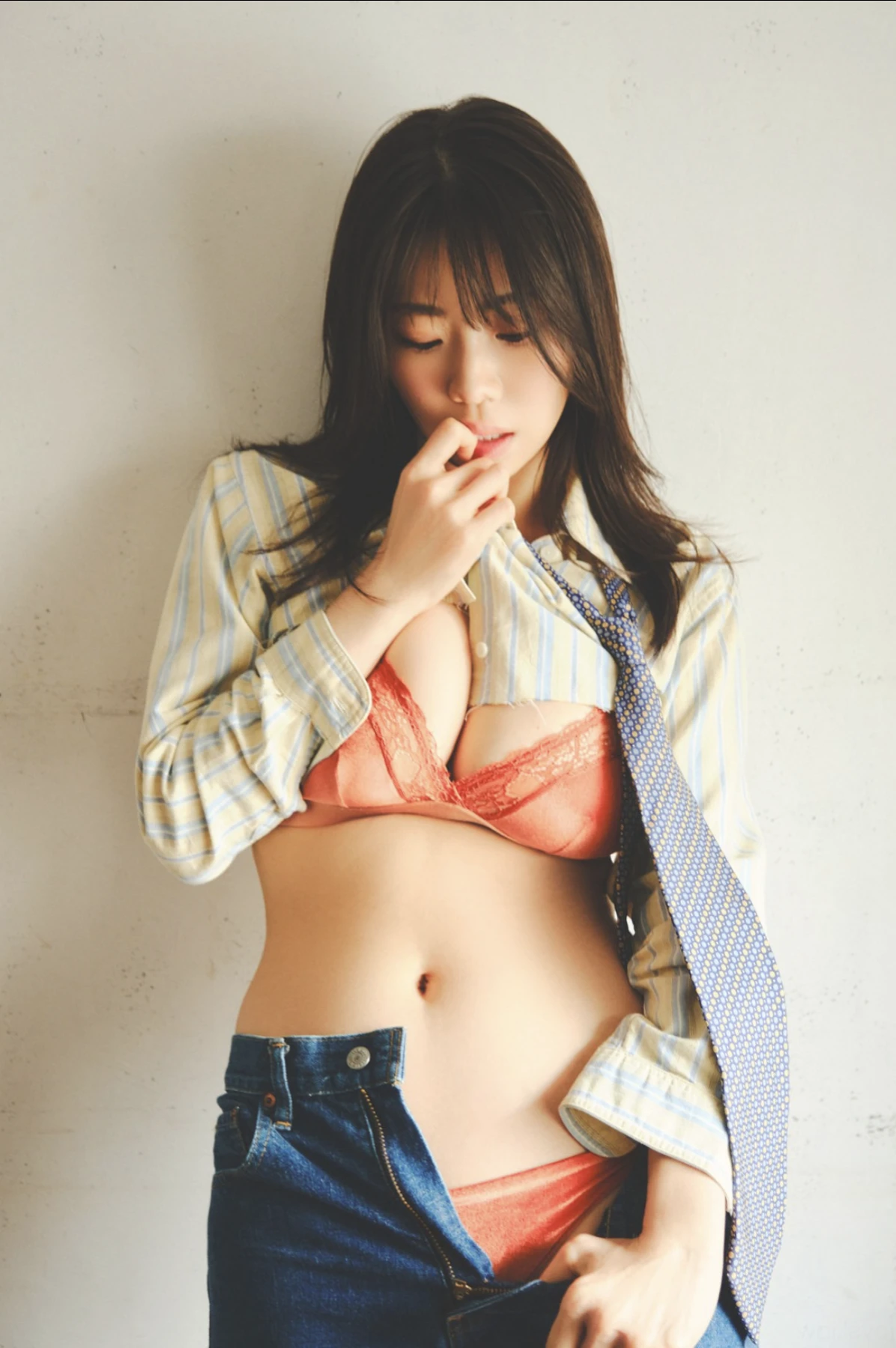 Fumina Suzuki 鈴木ふみ奈, FLASHデジタル写真集 「私を捕まえて」 Set.01