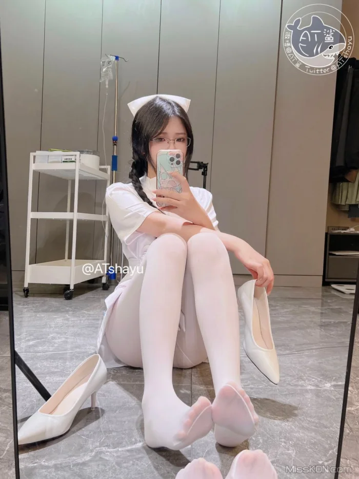 Coser@AT鲨_ 白丝护士