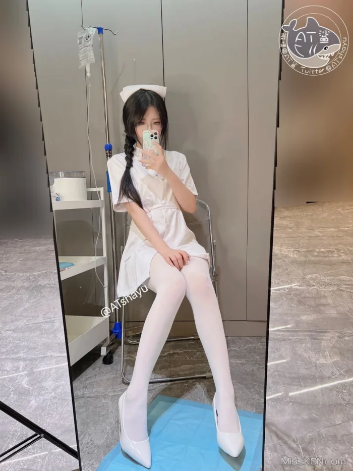 Coser@AT鲨_ 白丝护士