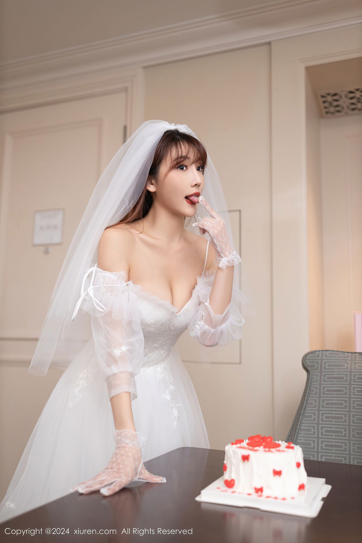 XiuRen秀人网 No.8418 Lu Xuan Xuan