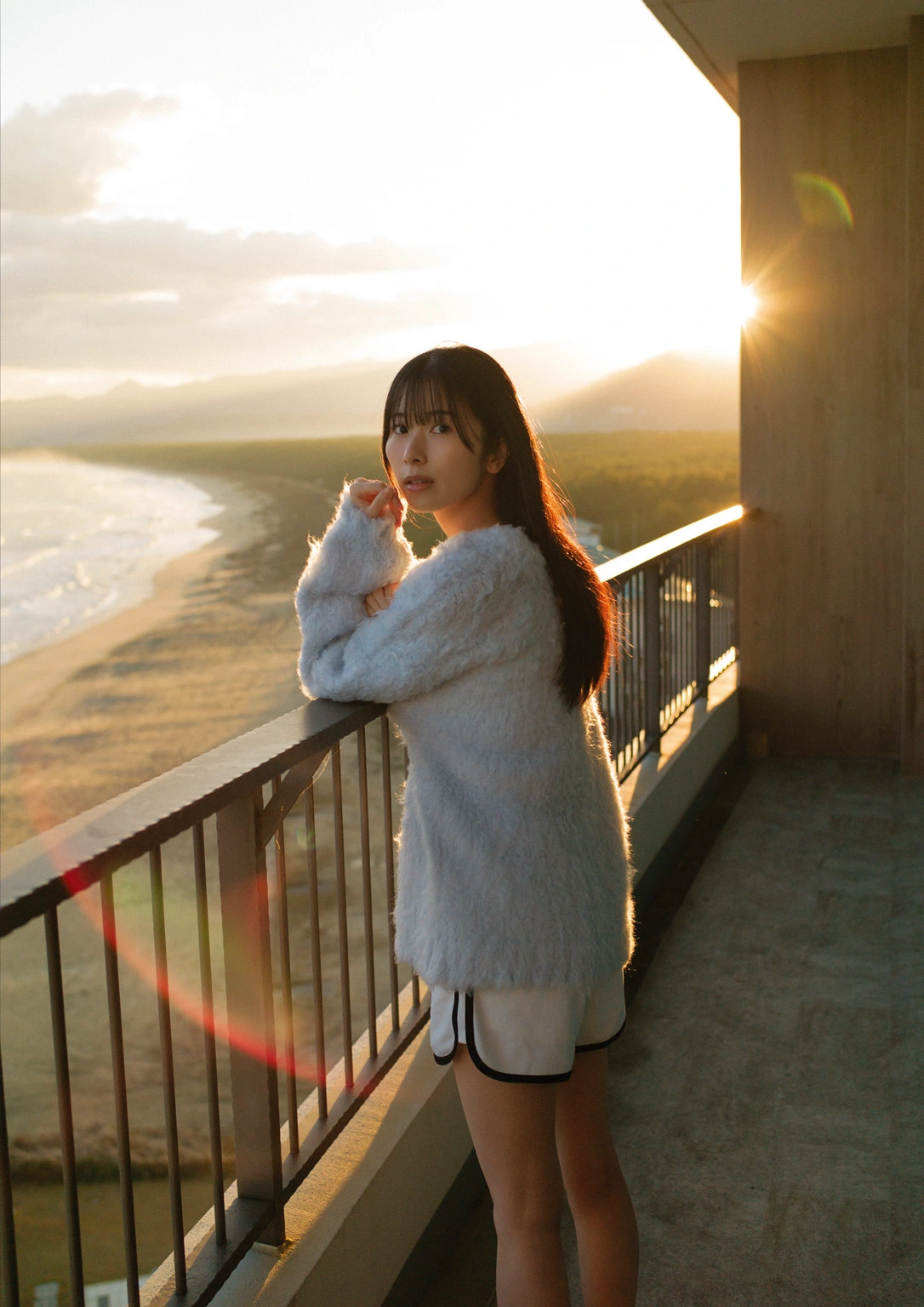 Kotoko Sasaki 佐々木琴子, 1st写真集 「明け方の夢」 Set.02