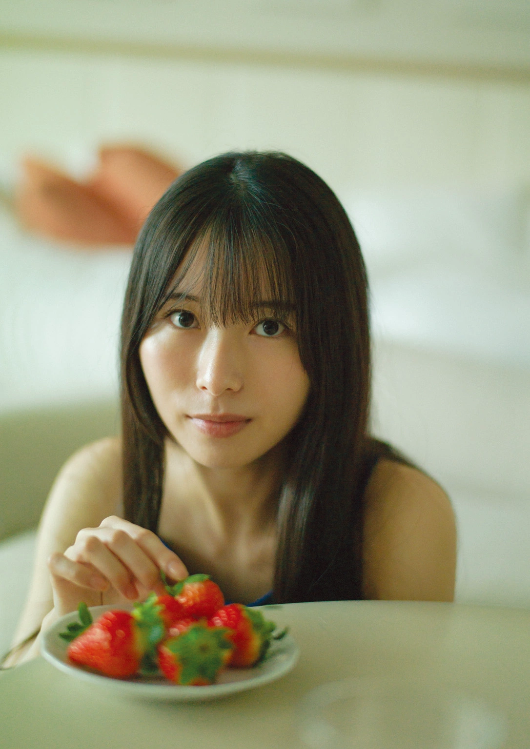 Kotoko Sasaki 佐々木琴子, 1st写真集 「明け方の夢」 Set.02