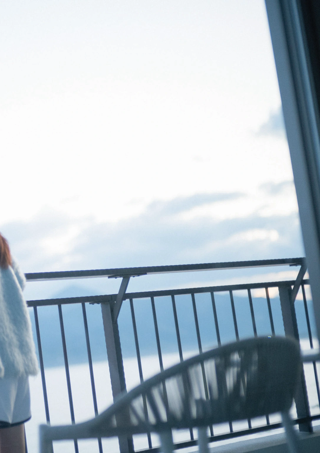 Kotoko Sasaki 佐々木琴子, 1st写真集 「明け方の夢」 Set.02