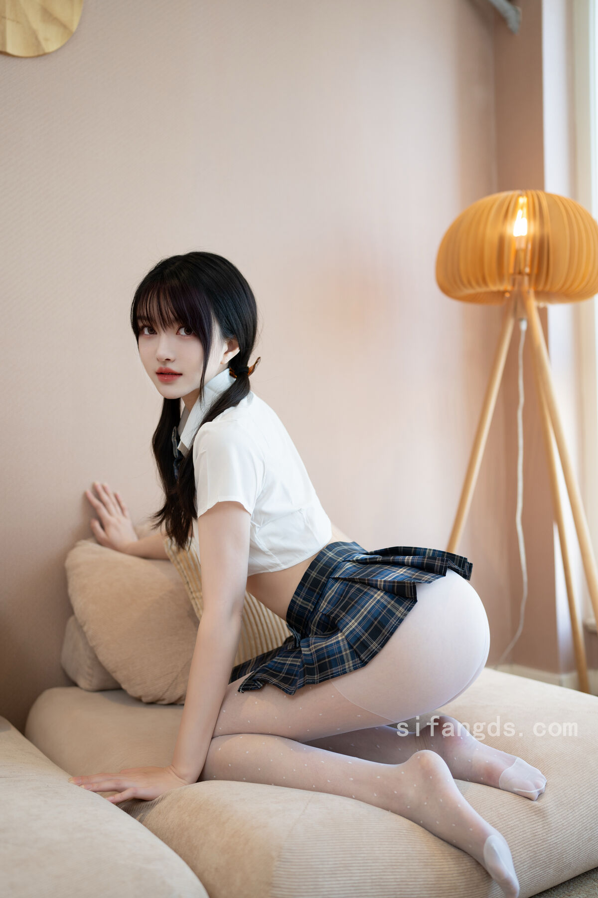 XR Uncensored Bai Lu Lulu 白露lulu - R18 秀人网模特 清纯学妹