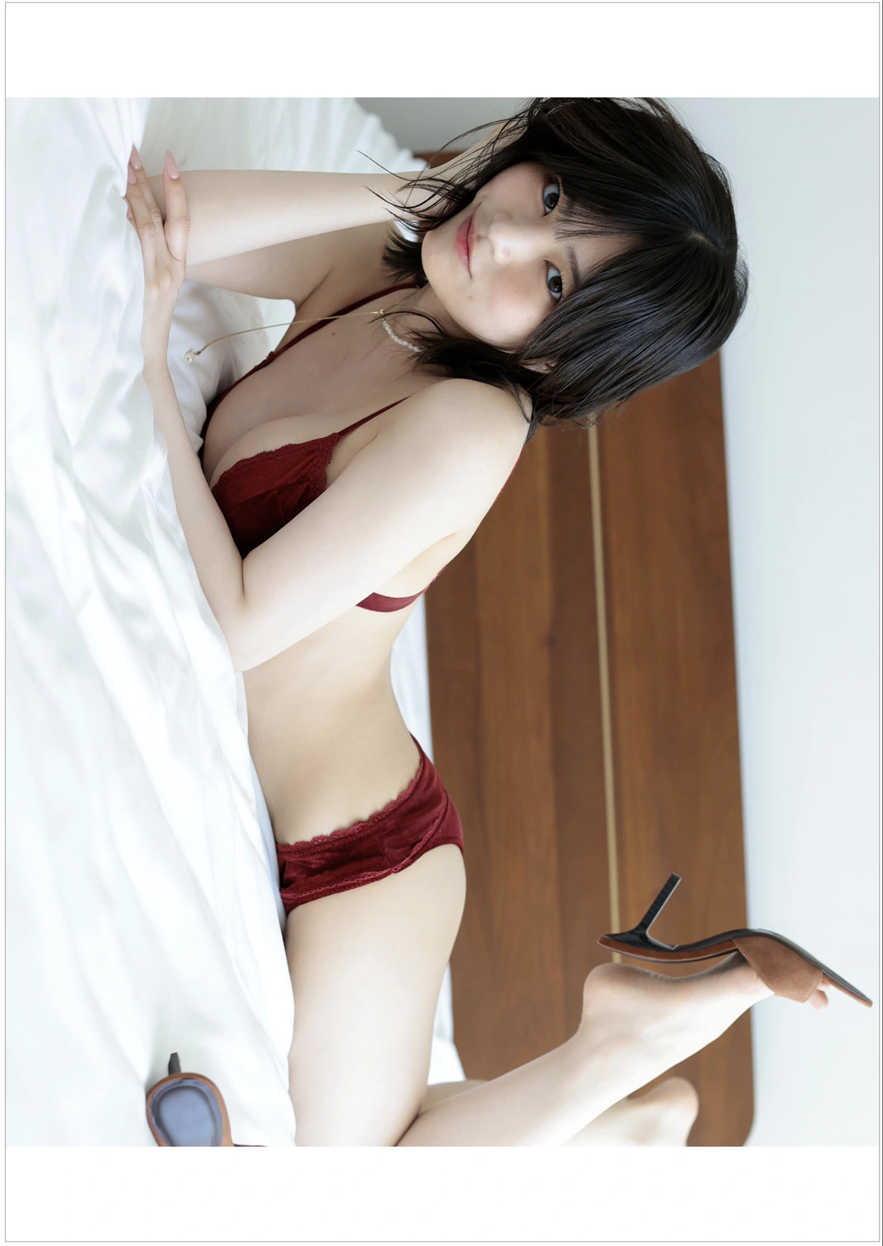 USA 宇咲, Weekly Playboy 2025 No.42-43 (周刊プレイボーイ 2025年42-43号)