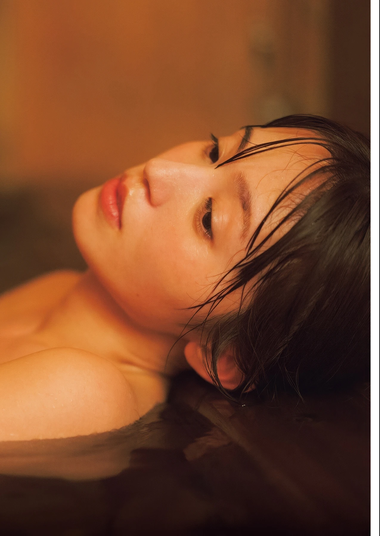 Rikako Aida 逢田梨香子, 写真集 「日々」 Set.03