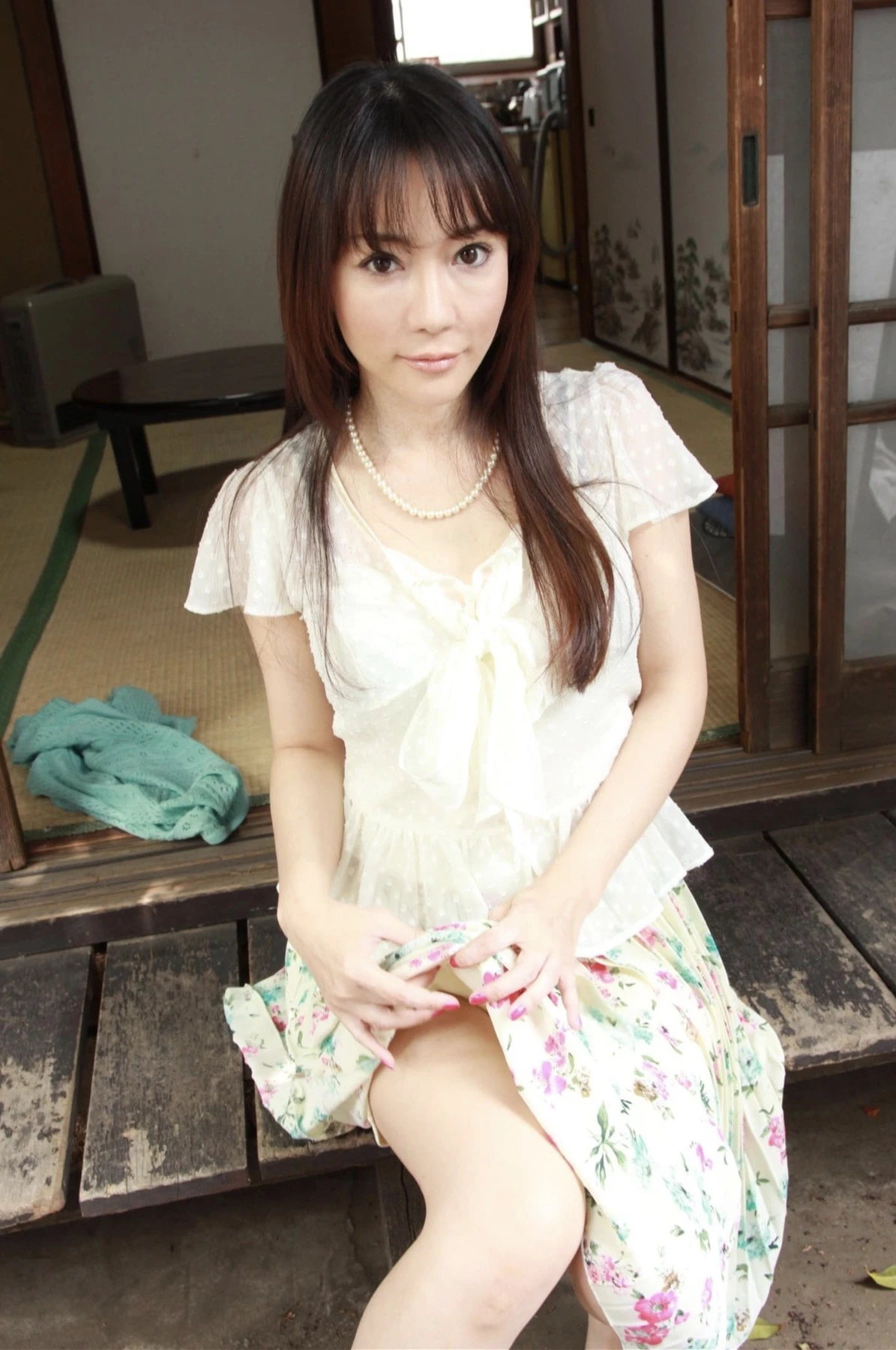 デジタル写真集 – 熟女の匂い The Scent of Mature Women Set.01
