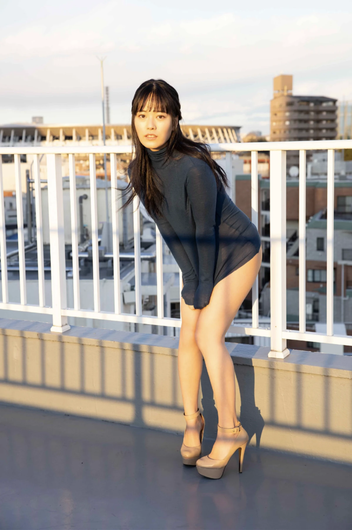 Umi Shinonome 東雲うみ, FLASHデジタル写真集 「商社OL破れちゃった」 Set.01