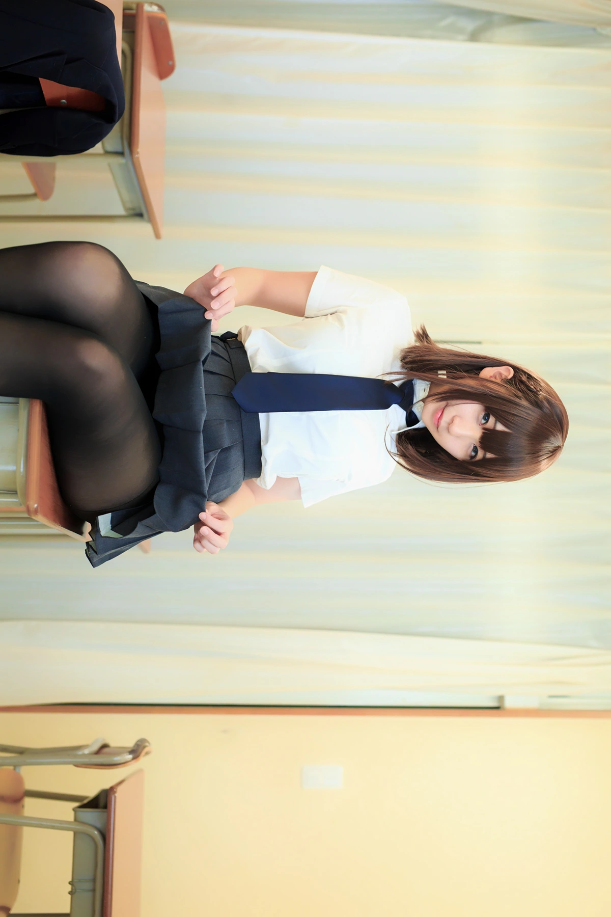 Moe Iori 伊織もえ, 写真集 (月曜日のあの子) Set.04