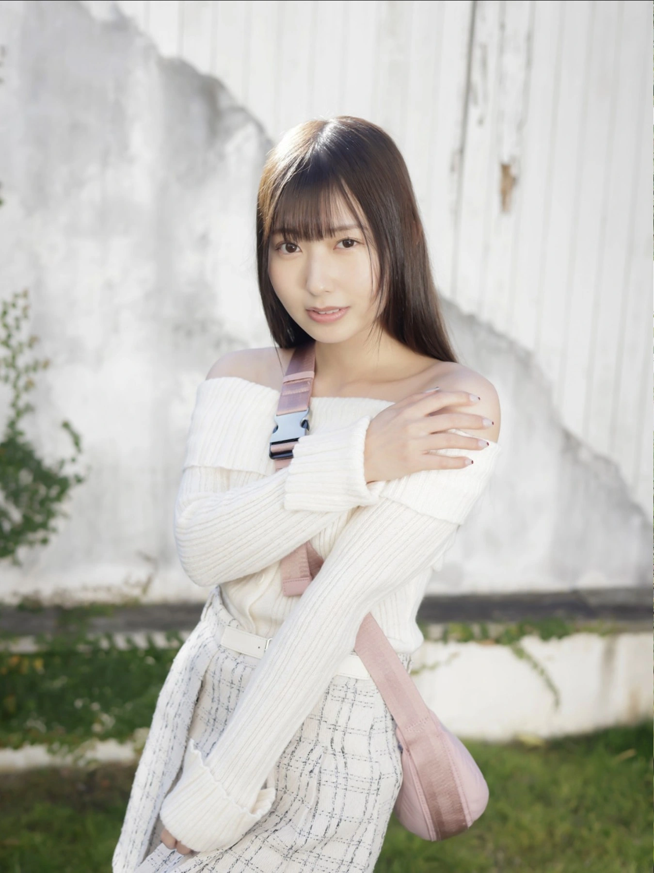 Miyu Aizawa 逢沢みゆ, FLASHデジタル写真集 脱・正統派アイドル