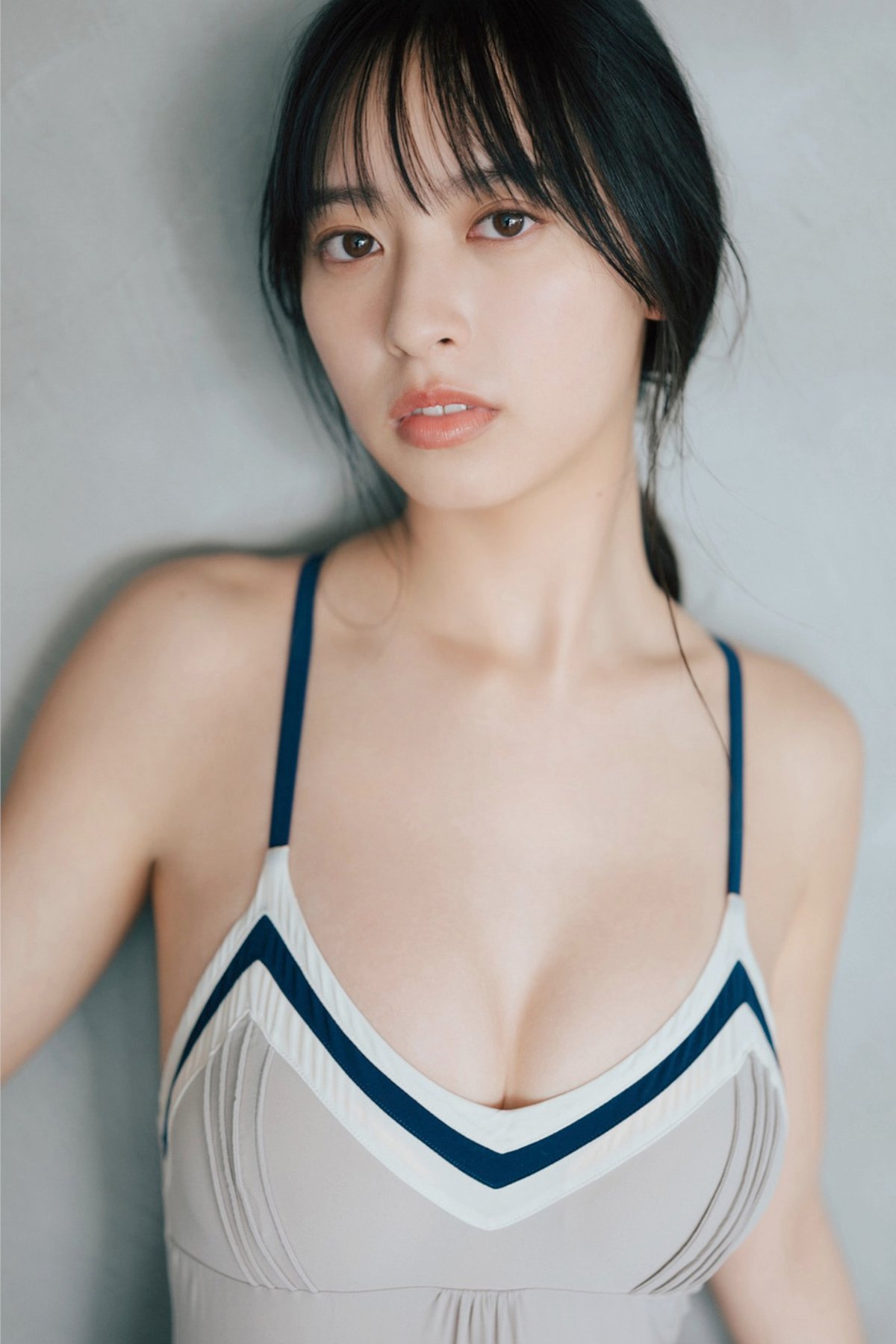 Riko Otsuki 大槻理子 - FLASHデジタル写真集 朝陽と