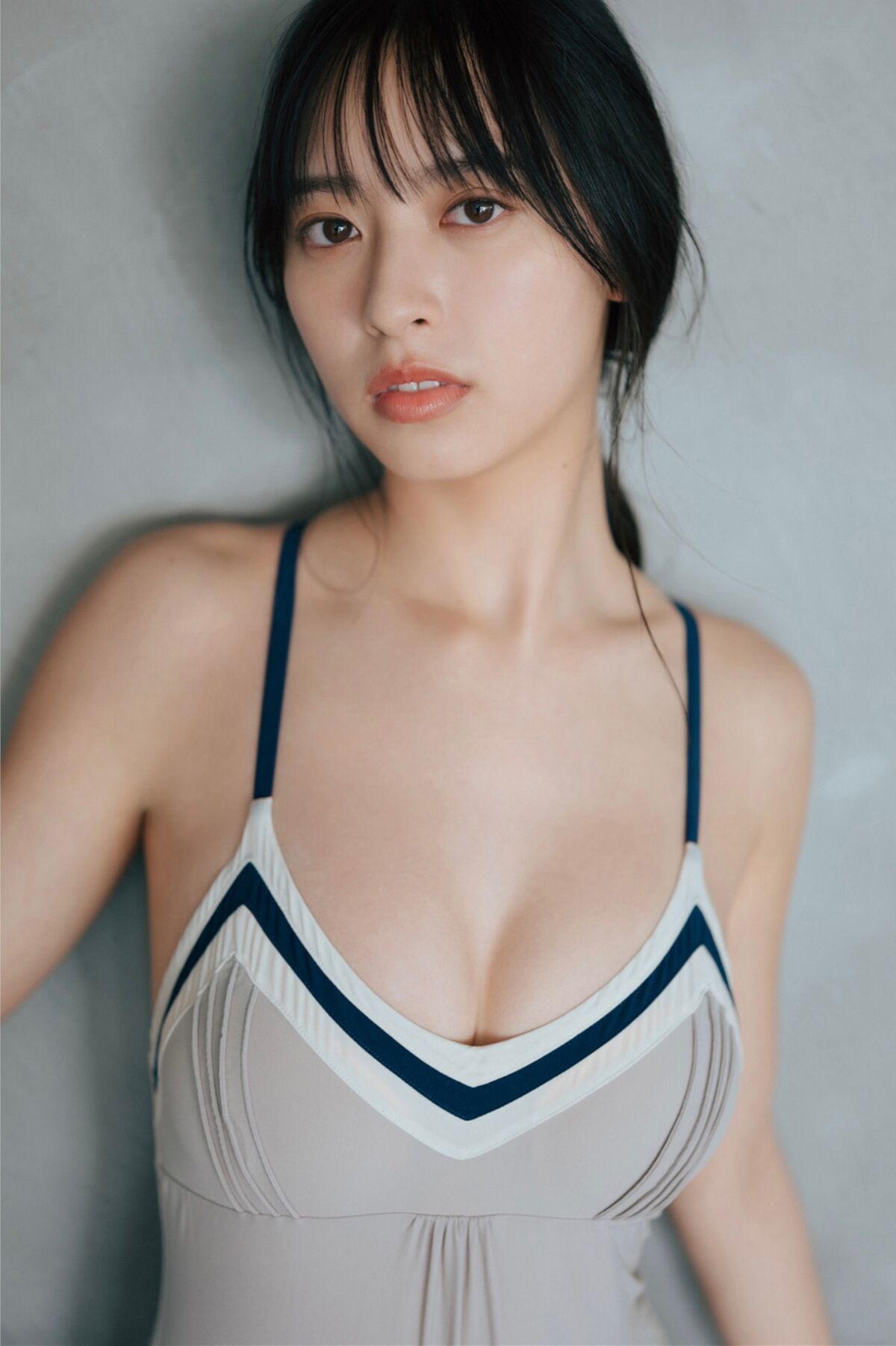 Riko Otsuki 大槻理子 - FLASHデジタル写真集 朝陽と