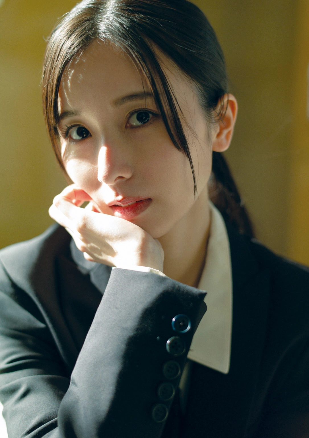 Kotoko Sasaki 佐々木琴子, 1st写真集 「明け方の夢」 Set.01