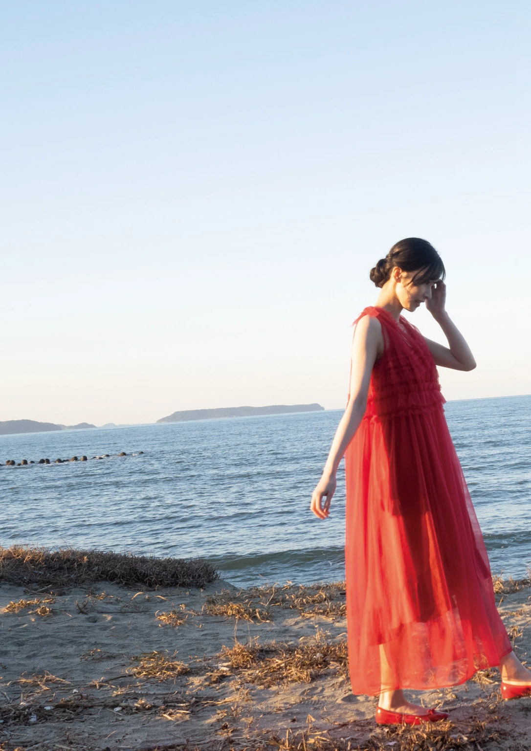 Kotoko Sasaki 佐々木琴子, 1st写真集 「明け方の夢」 Set.01