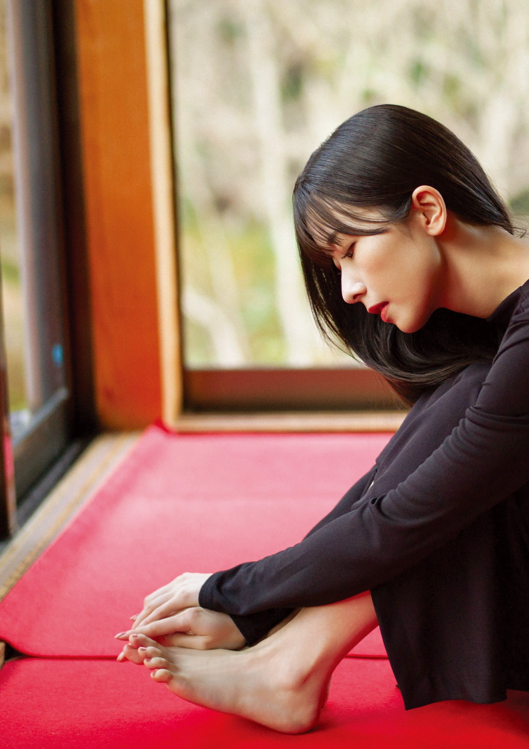 Kotoko Sasaki 佐々木琴子, 1st写真集 「明け方の夢」 Set.01