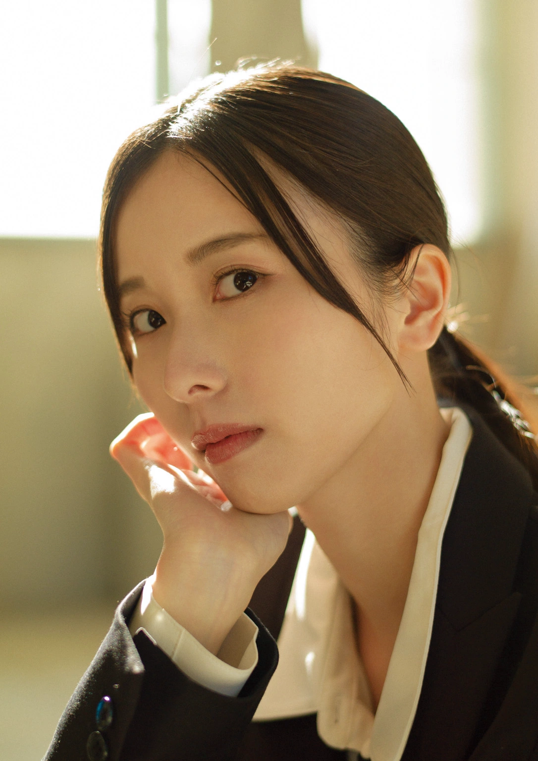 Kotoko Sasaki 佐々木琴子, 1st写真集 「明け方の夢」 Set.01