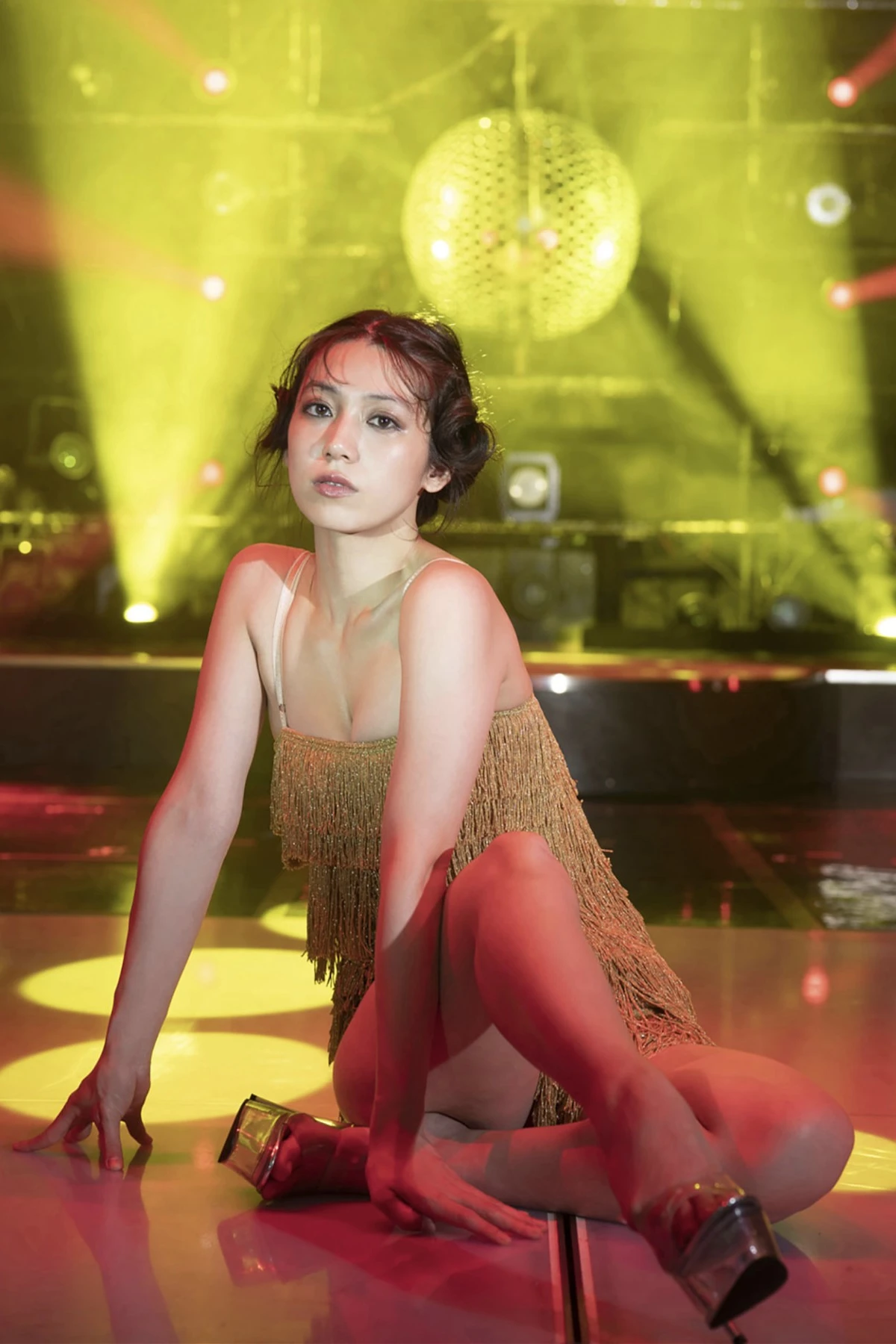 Airi Sato 佐藤あいり, FRIDAYデジタル写真集 「スポットライトに照らされて」 Set.02