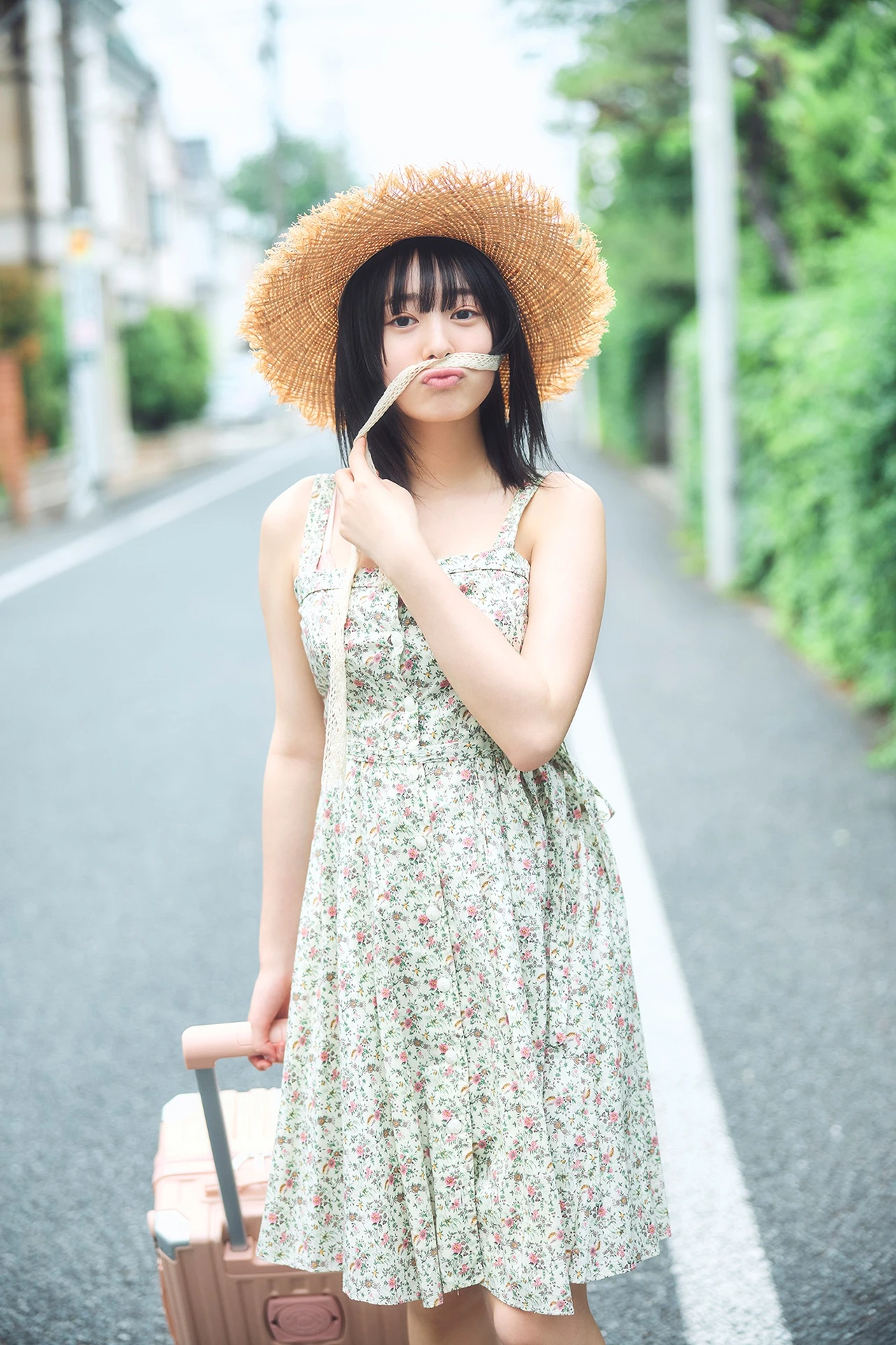 Miu Shirahama 白濱美兎, 週チャンデジグラ 「夏、背伸び」 Set.01