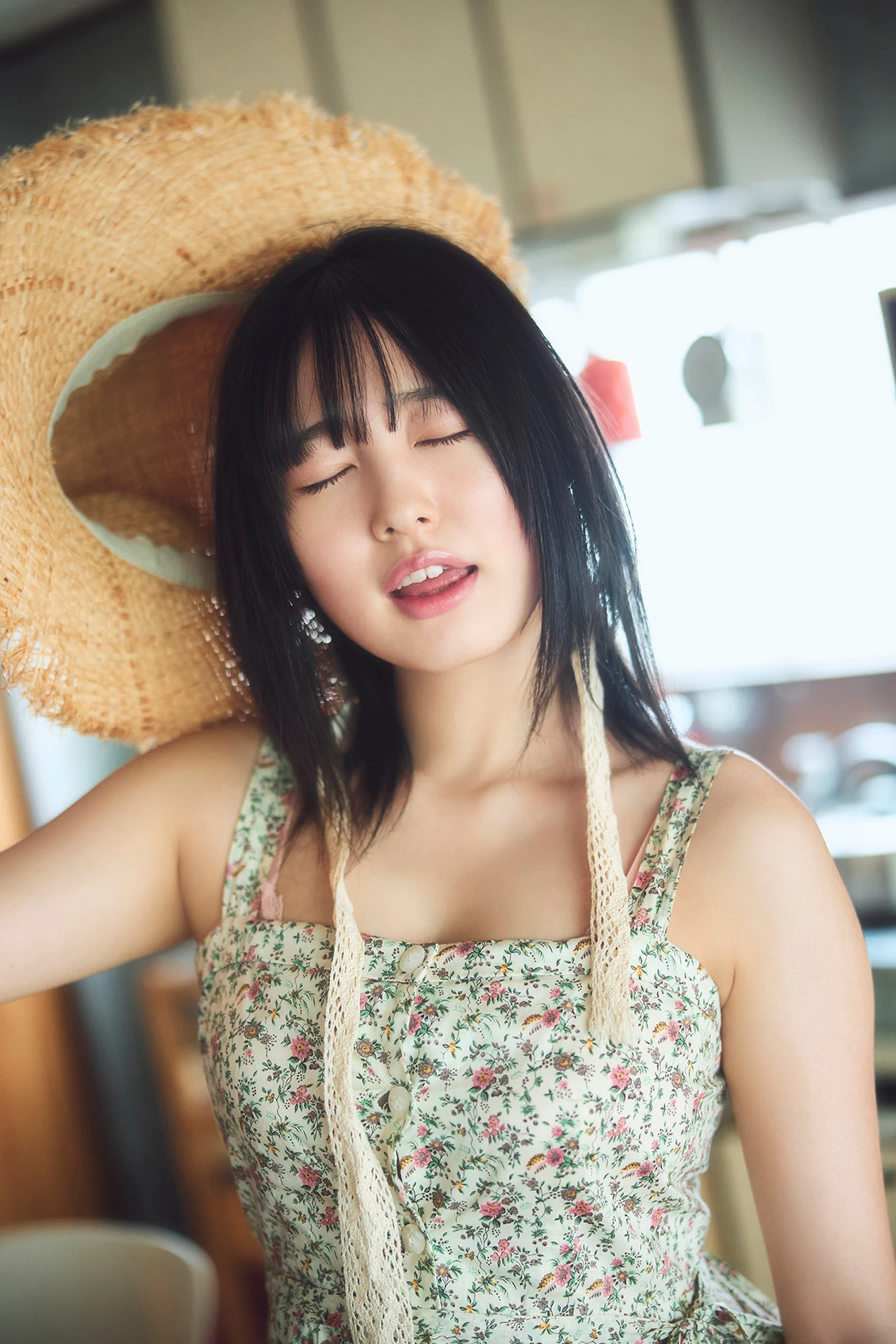 Miu Shirahama 白濱美兎, 週チャンデジグラ 「夏、背伸び」 Set.01
