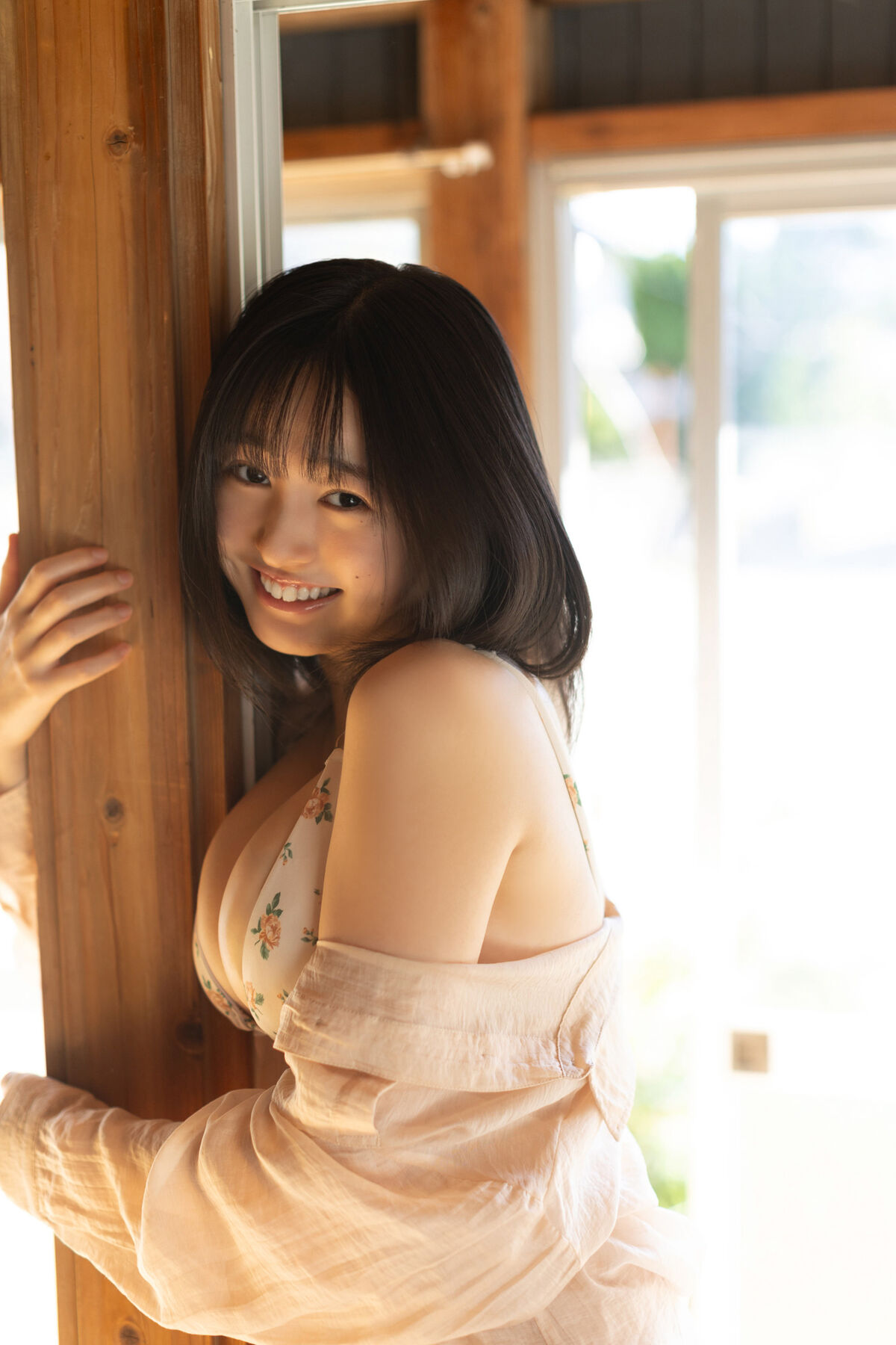 Miu Shirahama 白濱美兎 - FRIDAYデジタル写真集 ぎゅってして Vol.2 ちょっとオトナな100ページ豪華版