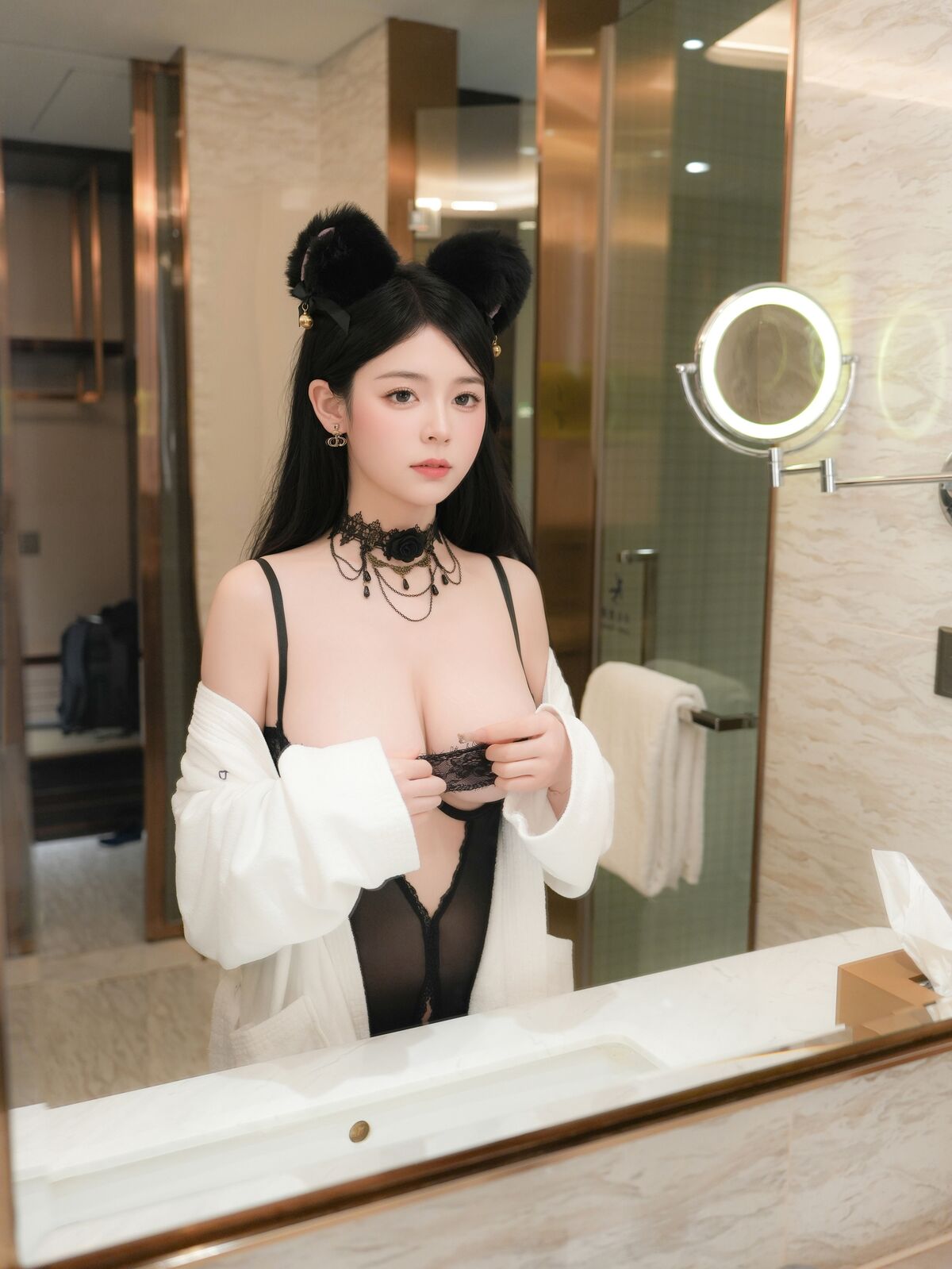XR Uncensored You Jiang 优酱 - R18 秀人网模特 浴室情趣