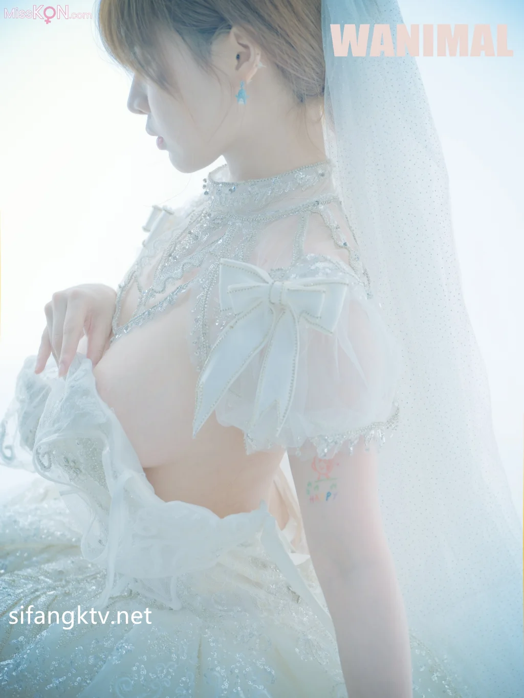 三上鱼亚_ 极品美胸女神私拍