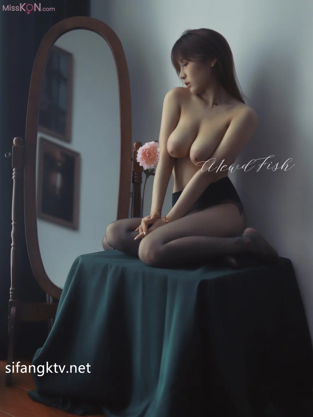 三上鱼亚_ 极品美胸女神私拍