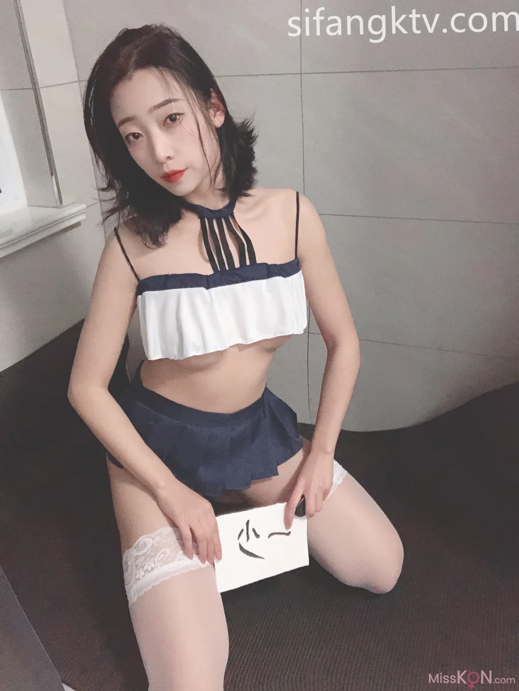 丹应_ 一少的母狗 多套情趣装 多剧本 楼道露出