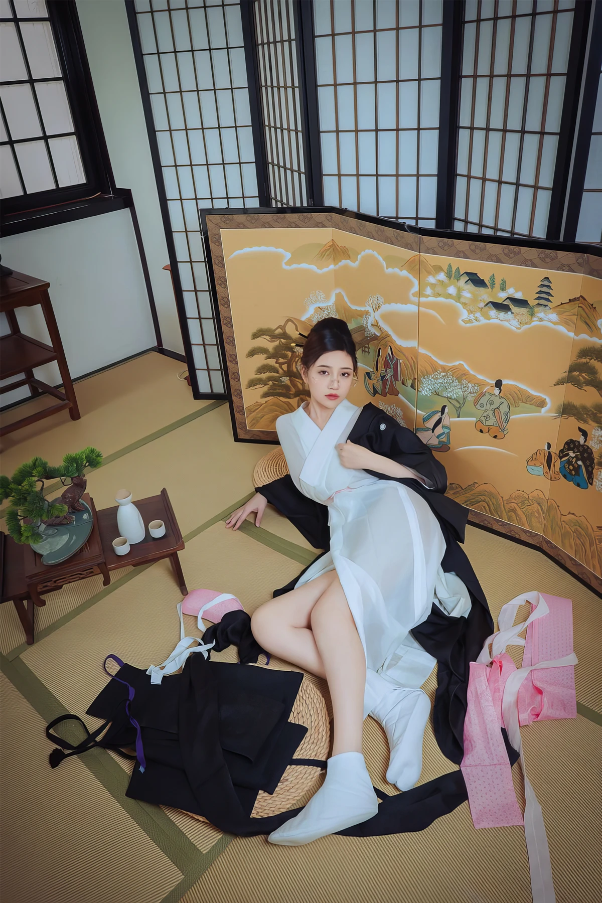 年年Nnian, 写真集 未亡人