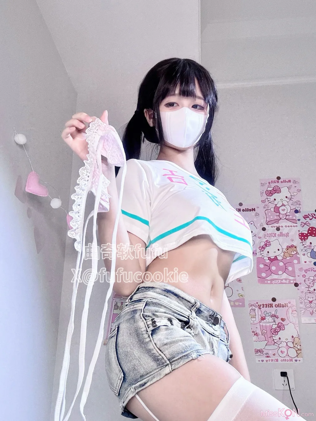 曲奇软fufu_ 短T牛仔裤