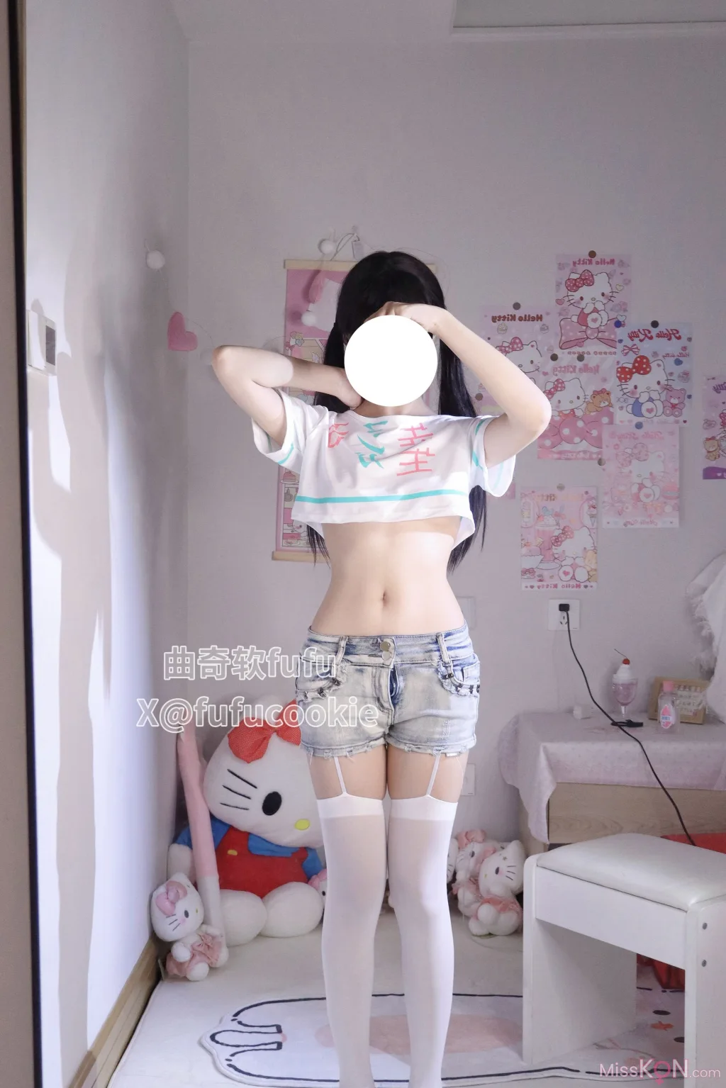 曲奇软fufu_ 短T牛仔裤