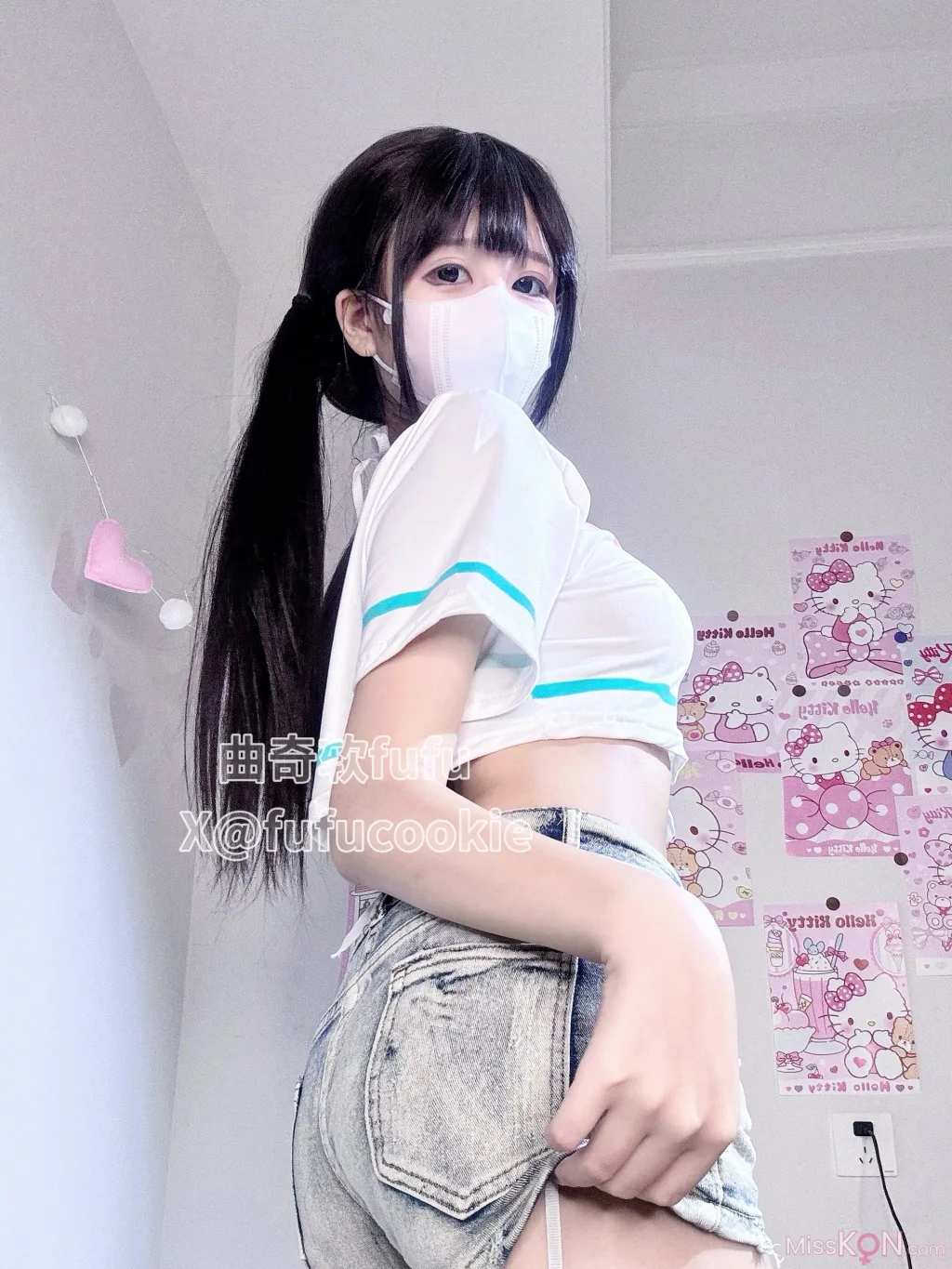 曲奇软fufu_ 短T牛仔裤