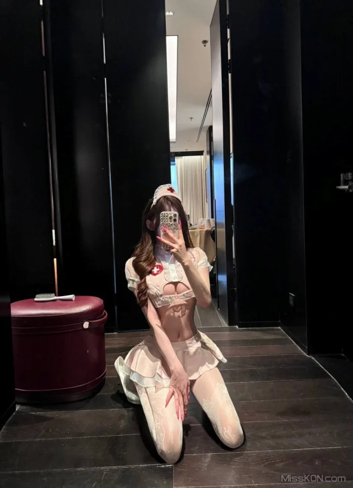 李恩秀_ 抖音外卖女博主